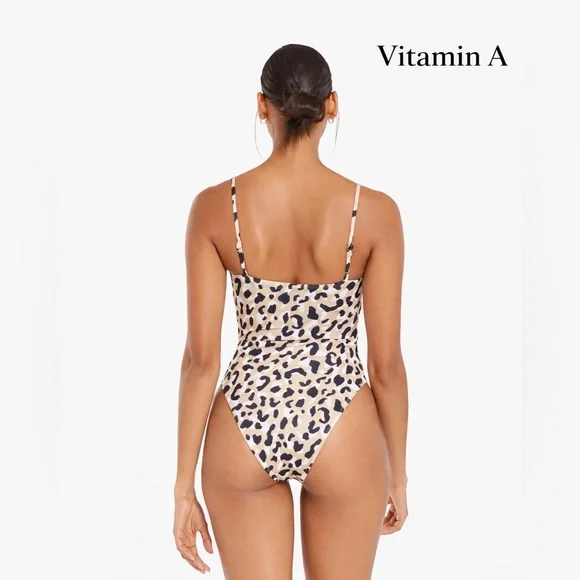 Vitamin A Leopard Print One Piece Swimsuit Size L 10 Adjus Straps resort wear - Picture 2 of 8